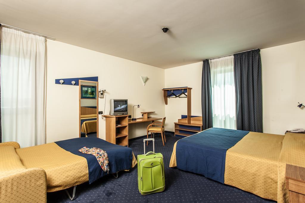 Hotel Mastai Senigallia Kültér fotó