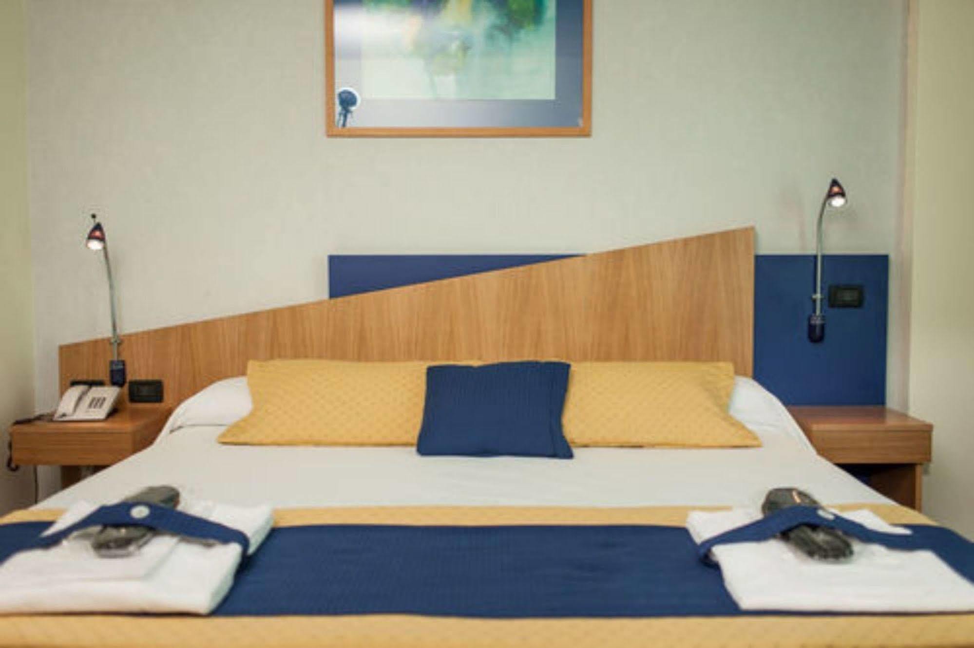 Hotel Mastai Senigallia Kültér fotó